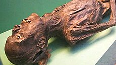 Mumii archeologie objevila u ped asem. A te vak vydala svá tetování.