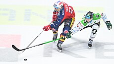 Luká� Sedlák (vlevo) vst�elil gól Mladé Boleslavi.
