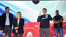 Pedvolební mítink hnutí ANO v Brn na Zelném trhu. Zleva Karel Havlíek, Adam...