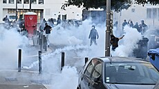 Ve Francii začaly protesty proti prezidentovi Macronovi, úsporným opatřením,...
