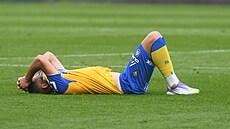 Teplický Denis Halinský smutní po porá�ce s Mladou Boleslaví.