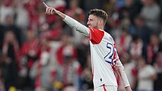 Luká Vorlický ze Slavie slaví gól v utkání s Karvinou.
