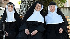 Rakouské jepti�ky Regina, Rita a Bernadette uprchly z pe�ovatelského domu pro...