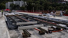 Práv� tramvajím a autobus�m bude most hlavn� slou�it. (10. zá�í 2025)