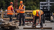 Ve st�edu se uskute�nila prohlídka finální fáze stavby Dvoreckého mostu v...