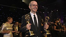 Jack Thorne, vít�z cen za nejlep�í scéná� k minisérii, antologii nebo filmu a...