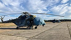 T�i �eské vrtulníky Mi-171� p�istály na východní hranici Polska. (15. zá�í 2025)