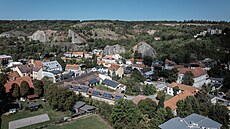 Zahrady v Prokopském údolí má brzy stínit ob�í reziden�ní komplex Hansfalkovský...