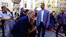 Premiér Petr Fiala (vlevo) a �éf opozi�ního hnutí ANO Andrej Babi�.