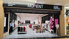 Otevení dalího z dobroinných obchod nadace Moment. (15. záí 2025)