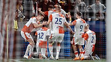 Slávisté slaví druhý gól Youssoupy Mbodjia do branky Bödo/Glimt v zápase Ligy...