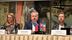 Hejtman Richard Brabec, 1. námstkyn Jindra Zalabáková a námstek Tomá Kirbs