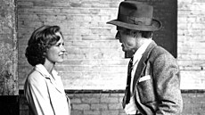 Glenn Close a Robert Redford ve filmu P�irozený talent (1984)