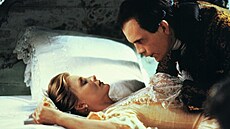 Michelle Pfeiffer a John Malkovich ve filmu Nebezpené známosti (1988)