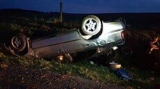 Patnáctiletý chlapec otoil na Chebsku auto na stechu. Roli hrál i alkohol....