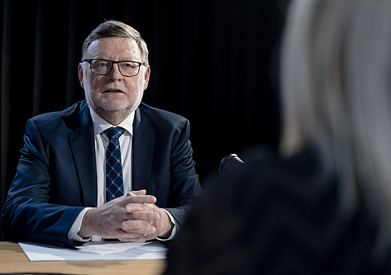 Hosty poadu Rozstel jsou Alena Schillerová (ANO) a ministr financí Zbynk...