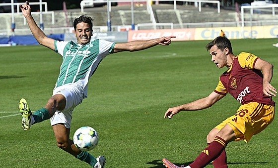 Ale ermák z Bohemians se pokouí zablokovat mí v utkání s Duklou.