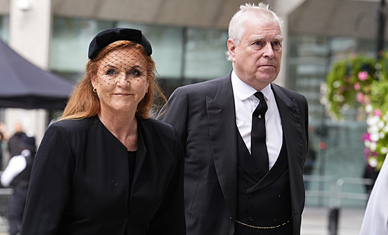 Sarah Fergusonová a princ Andrew (Londýn, 16. záí 2025)