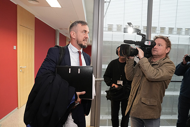 Státní zástupkyně chce pro Cimického pět let vězení, obhájce žádá zproštění