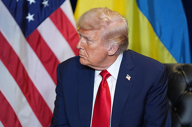 Trump v roli Chruščova. Zelení fanatici bojují s protizelenými fanatiky a těží z toho Čína