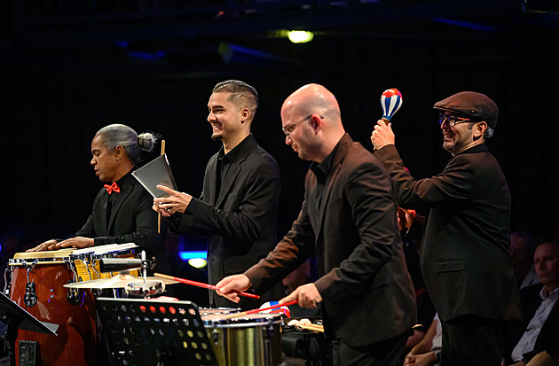 Dvořákova Praha uvítá Koženou, Plachetku i dvanáct zábavných cellistů