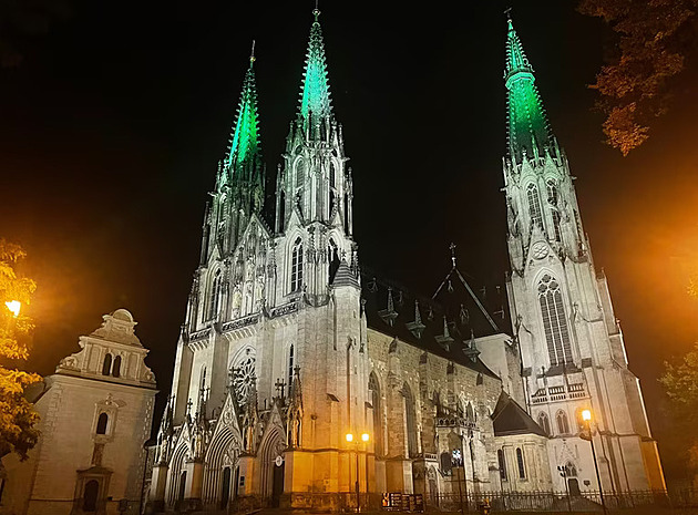 Katedrála svatého Václava v Olomouci má nové osvtlení.