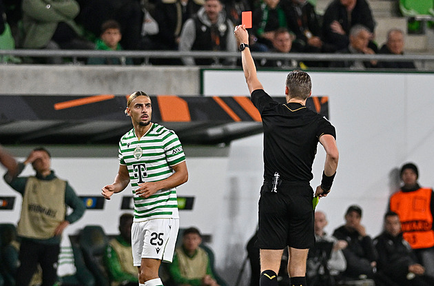 ONLINE: Ferencváros - Plzeň 0:1, v úvodu střílí gól Durosinmi, domácí jsou v deseti