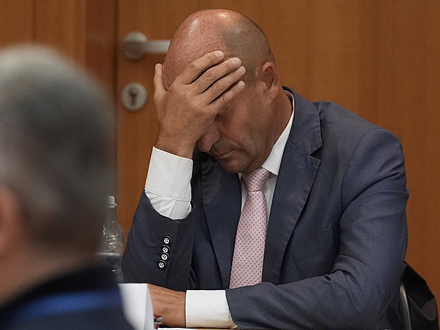 Hlavní líčení v kauze Dozimetr: Redl přiznal pouze drogy, Hlubuček se cítí nevinen
