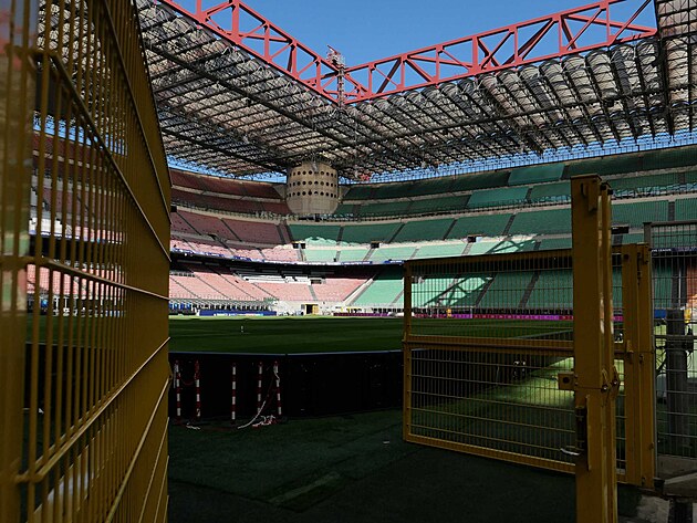 Stadion San Siro v Mil�n� oslav� v roce 2026 sto let od otev�en�. Jak dlouho...