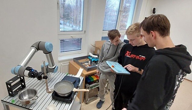 �kola poskytuje student�m moderní u�ební zázemí.