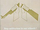 S debatou o právu dr�et zbra� úzce souvisela i otázka militarismu na �kolách....