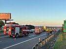 Dlnici D4 zablokovala smrem na Prahu hromadn kolize nkolika vozidel vetn...