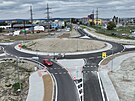 Kruhov objezd v Brnnsk ulici je ji voln prjezdn. Doprav ve e se tak...