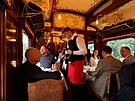 Na tra vyrazil esk Orient express, historick jdeln vz Ringhoffer z...