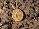 Ukzka zlat mince z doby latnsk.