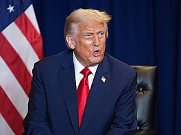 Donald Trump a Volodymyr Zelenskyj se seli na okraj Valného shromádní OSN....