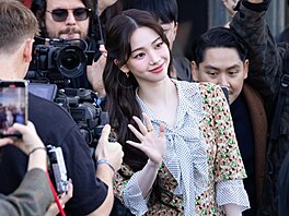 Kvtinové vzory u nepekvapí ani na podzim. Letos ovem designéi sáhli...