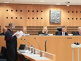 Za�alo hlavní lí�ení kauzy Dozimetr. (22. zá�í 2025)