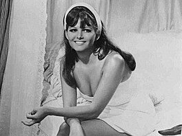 Claudia Cardinalová ve filmu Nedlejte zmatek (1967)