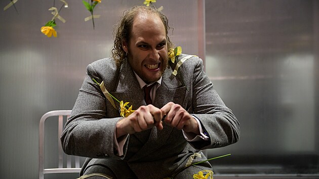 Evan LeRoy Johnson (Idomeneo) v inscenaci Mozartova Idomenea v pra�sk� St�tn� ope�e