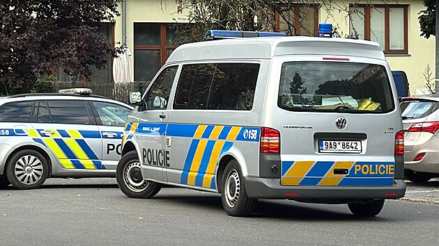 Policist� vy�et�uj� smrt seniorky v pra�sk�ch Kbel�ch jako vra�du. (29. z��� 2025)