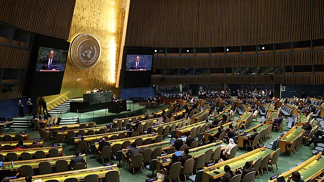 Rusk� ministr zahrani�� Sergej Lavrov na Valn�m shrom�d�n� OSN v New Yorku (27. z��� 2025)