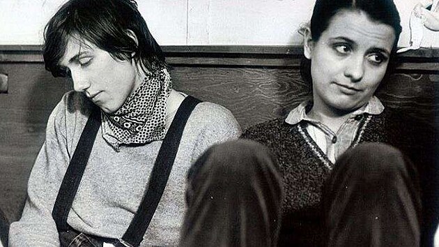 Veronika Freimanov s Antonnem Duchoslavem ve filmu Snenky a machi. Zdroj: SFD, Bontonfilm