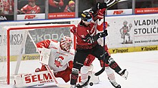 Ped olomouckou brankou otravuje Michal epík.