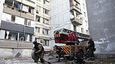 Ukrajina nedostala nové celé systémy Patriot �i HIMARS, které Kyjev nejvíce pot�ebuje, jen st�elivo do nich. Na snímku raketomet HIMARS.