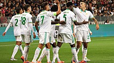 Hrái AS ím slaví gól v zápase Evropské ligy proti Nice.