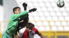 Jakub Surovík v dresu Slavie bhem utkání Youth League.