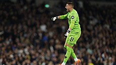 Branká Wolves Johnstone se raduje ze vstelené branky na hiti Tottenhamu.