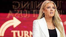 Man�elka zesnulého aktivisty Erika Kirková se p�ipravuje na sv�j projev na...