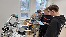 �kola poskytuje student�m moderní u�ební zázemí.